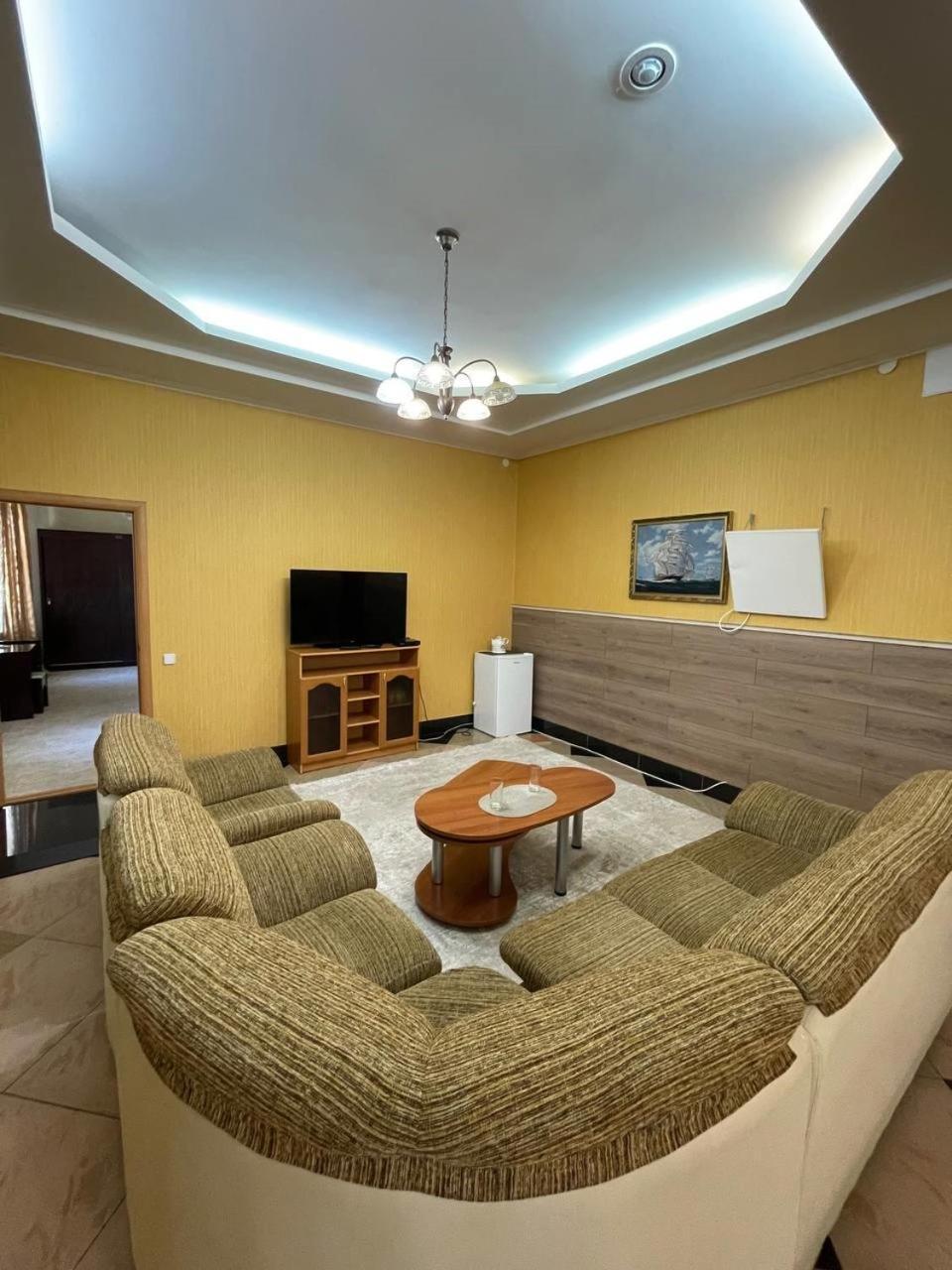 Shanyrak Hotel テミルタウ エクステリア 写真