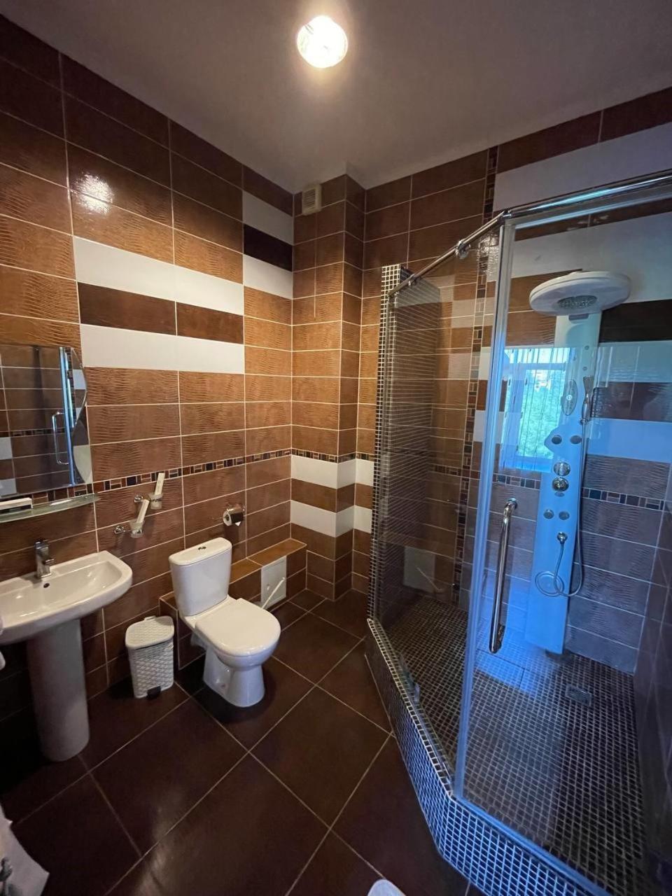 Shanyrak Hotel テミルタウ エクステリア 写真